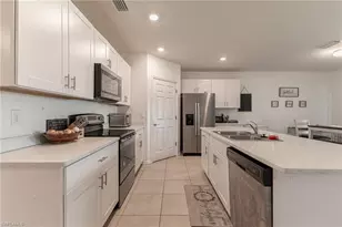 303 NE 6th St, Cape Coral, FL 33909 - Photo 3