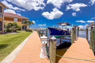 175 Shadroe Cove Cir, Cape Coral, FL 33991 - Photo 35