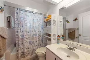 17837 Dracena Cir, North Fort Myers, FL 33917 - Photo 19