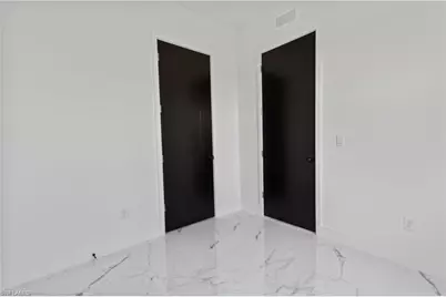 9047 Maywood Cir, Labelle, FL 33935 - Photo 17