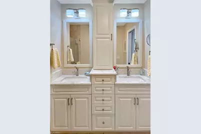 522 SE 4th St, Cape Coral, FL 33990 - Photo 9