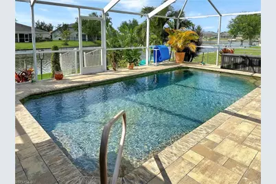 522 SE 4th St, Cape Coral, FL 33990 - Photo 23