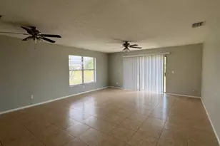 1206 Diplomat Pkwy E, Cape Coral, FL 33909 - Photo 3
