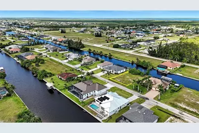 2358 NW 39th Ave, Cape Coral, FL 33993 - Photo 7