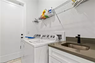 1022 Bagget St E, Lehigh Acres, FL 33974 - Photo 31