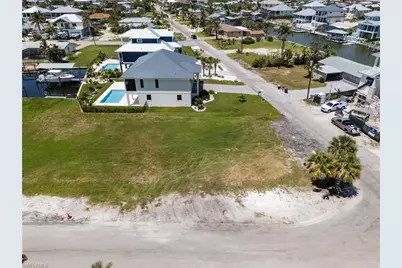 2 Bayview Blvd, Fort Myers Beach, FL 33931 - Photo 7