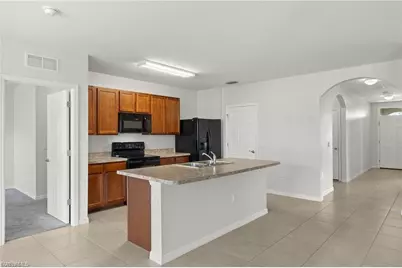 3495 Acapulco Cir, Cape Coral, FL 33909 - Photo 3