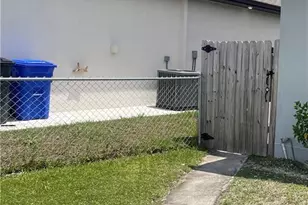 2305 Towles St, Fort Myers, FL 33916 - Photo 13