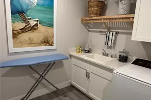 207 Indies Dr E, Naples, FL 34114 - Photo 17