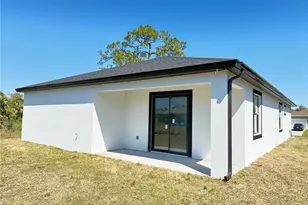 8045 Oakleaf Cir, Labelle, FL 33935 - Photo 1