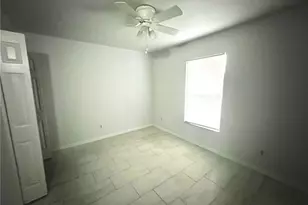 2912 SE Santa Barbara Pl, Cape Coral, FL 33904 - Photo 9