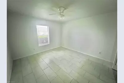 2912 SE Santa Barbara Pl #D, Cape Coral, FL 33904 - Photo 5
