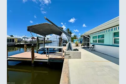 2500 Harbor View Dr, Matlacha, FL 33993 - Photo 19