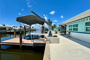 2500 Harbor View Dr, Matlacha, FL 33993 - Photo 19