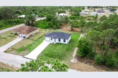 1262 Bowles Ave, Fort Myers, FL 33913 - Photo 9