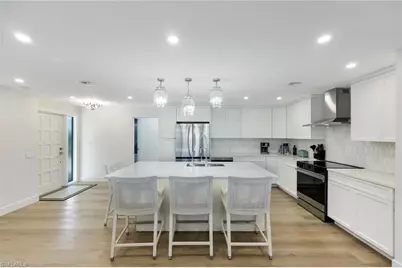 707 Durion Ct, Sanibel, FL 33957 - Photo 9