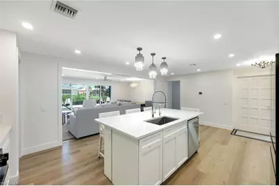 707 Durion Ct, Sanibel, FL 33957 - Photo 11