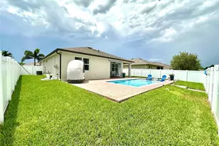 3193 Amadora Cir, Cape Coral, FL 33909 - Photo 17