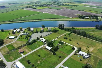 936 Meyerchick Dr, Moore Haven, FL 33471 - Photo 3