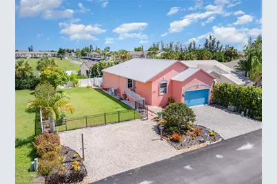 6070 Waterway Bay Dr, Fort Myers, FL 33908 - Photo 1
