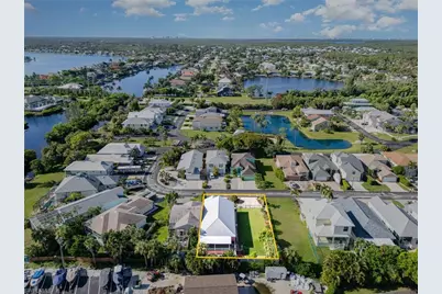 6070 Waterway Bay Dr, Fort Myers, FL 33908 - Photo 3