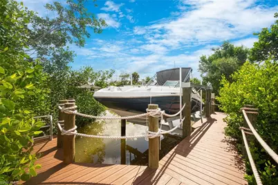 5885 Pine Tree Dr, Sanibel, FL 33957 - Photo 45