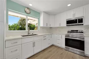 5885 Pine Tree Dr, Sanibel, FL 33957 - Photo 21