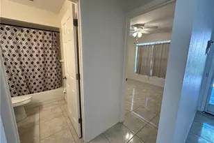 4611 SE 5th Pl, Cape Coral, FL 33904 - Photo 17