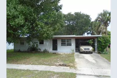 938 Tropical Palm Ave, North Fort Myers, FL 33903 - Photo 1