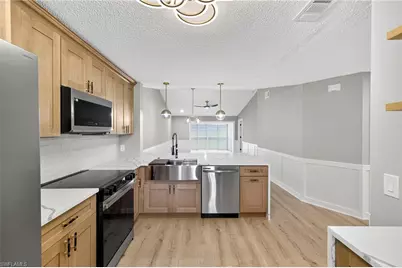 7761 Jewel Ln #202, Naples, FL 34109 - Photo 11