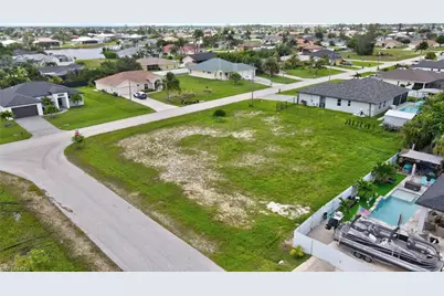 3121 SW 16th Pl, Cape Coral, FL 33914 - Photo 11