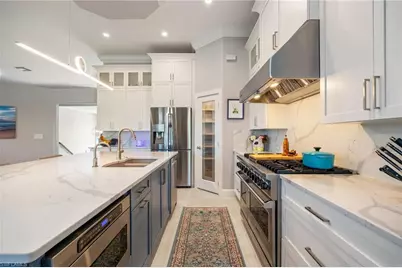 710 Birdie View Pt, Sanibel, FL 33957 - Photo 15