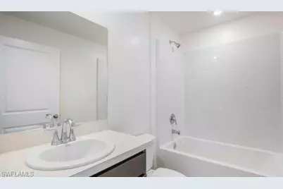 2030 NE 2nd Ave, Cape Coral, FL 33909 - Photo 25