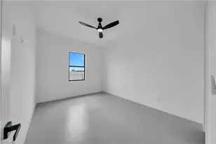 706 SW 28th St, Cape Coral, FL 33914 - Photo 31