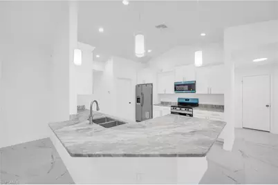 3007 1st St SW, Lehigh Acres, FL 33976 - Photo 7