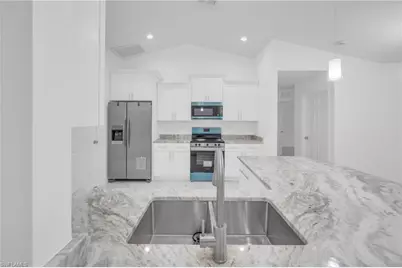 3007 1st St SW, Lehigh Acres, FL 33976 - Photo 5