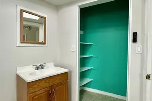 2400 Hunter Terrace, Fort Myers, FL 33901 - Photo 19