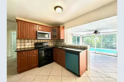 2400 Hunter Ter, Fort Myers, FL 33901 - Photo 5