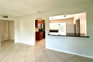 2400 Hunter Terrace, Fort Myers, FL 33901 - Photo 9