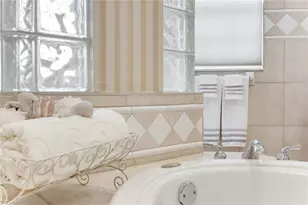 5609 Harbour Cir, Cape Coral, FL 33914 - Photo 23