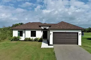 585 41st Ave NW, Naples, FL 34120 - Photo 1
