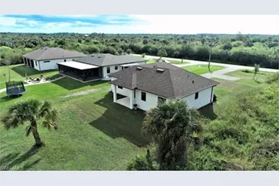 585 41st Ave NW, Naples, FL 34120 - Photo 35