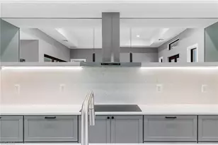 408 41st Ave NE, Naples, FL 34120 - Photo 9