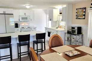 250 Hamlin Dr, Fort Myers, FL 33905 - Photo 5