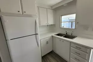 2774 Wedgewood Dr, North Fort Myers, FL 33917 - Photo 9