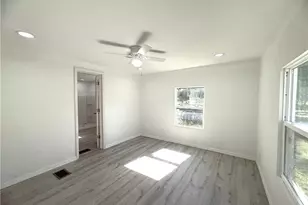 1982 Laurel Ln, North Fort Myers, FL 33917 - Photo 21