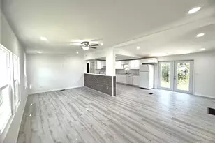 1982 Laurel Ln, North Fort Myers, FL 33917 - Photo 3