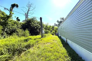 1982 Laurel Ln, North Fort Myers, FL 33917 - Photo 27
