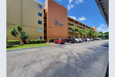 2366 E Mall Dr #421, Fort Myers, FL 33901 - Photo 1
