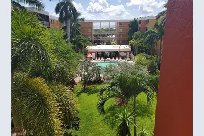 2366 E Mall Dr #421, Fort Myers, FL 33901 - Photo 3